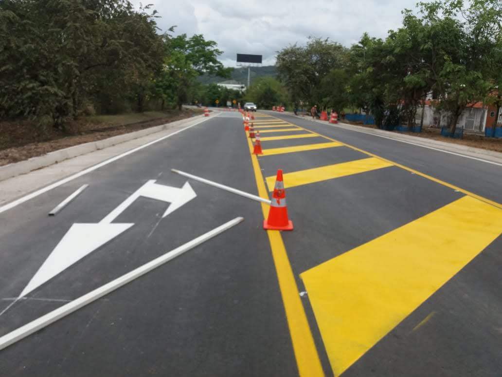 demarcación vial horizontal