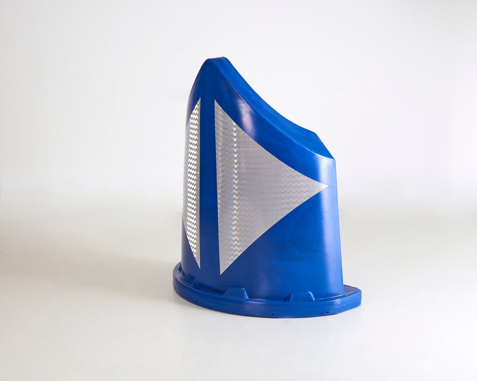 baliza divergente de seguridad vial