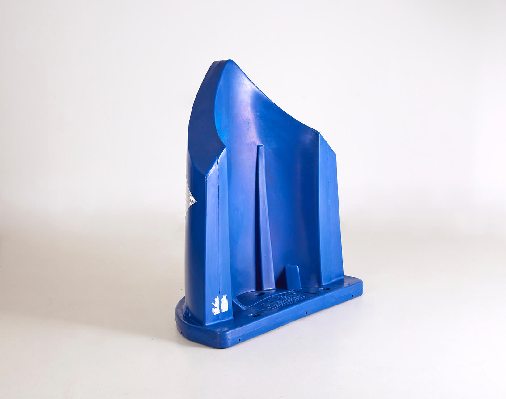 baliza divergente de seguridad vial