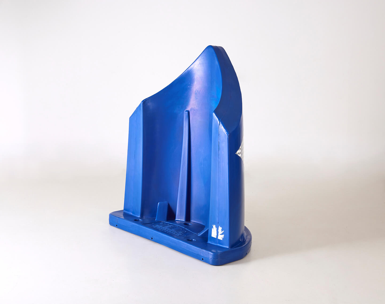 baliza divergente de seguridad vial