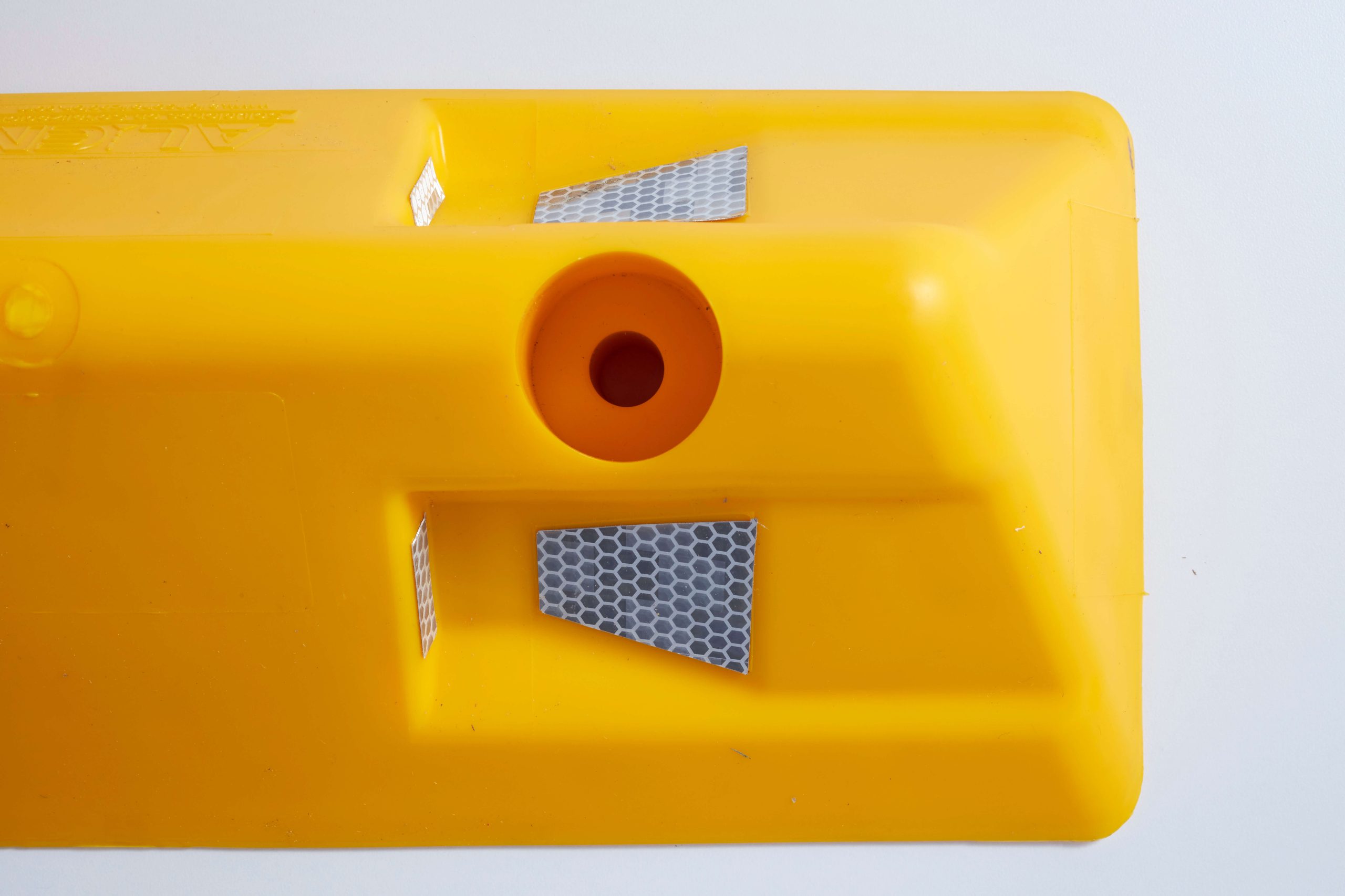 tachones reflectivos